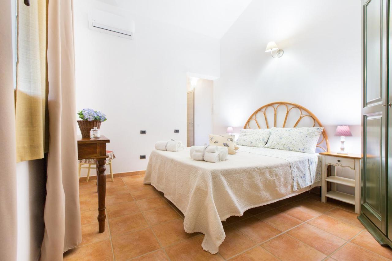B&B La Vela Chia Dış mekan fotoğraf