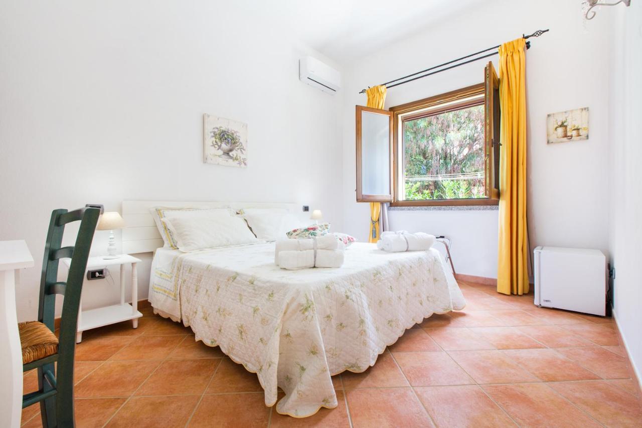 B&B La Vela Chia Dış mekan fotoğraf